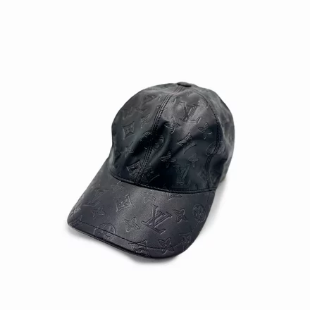 كاب جلد صناعي